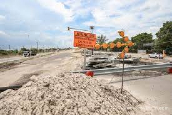 Enojo de los comerciantes por la paralización de la autovía 12