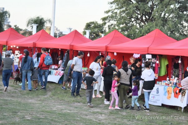 Artesanías, música y talleres de tejido en las Ferias