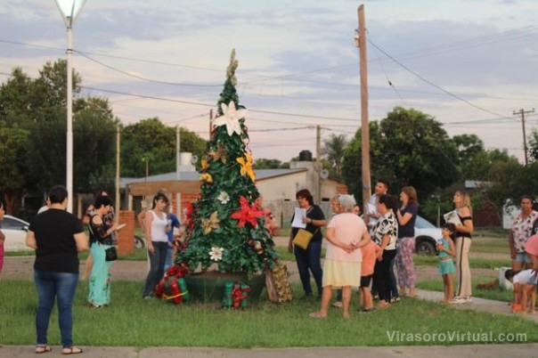 Espíritu navideño en los barrios de Ituzaingo