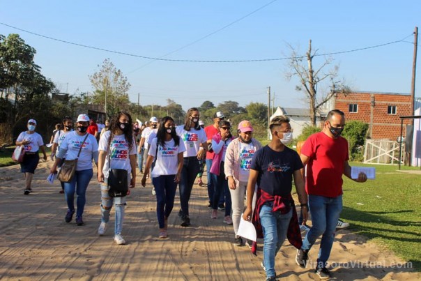Juan Pablo Valdés y su equipo recorrieron los barrios