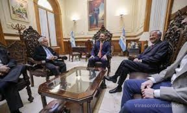 Valdés avanza con reuniones para prevenir incendios y fomentar el turismo
