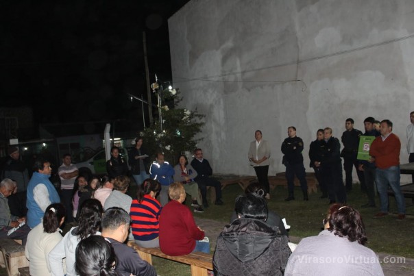 Reunión de Seguridad Vecinal en el barrio Sol de Mayo