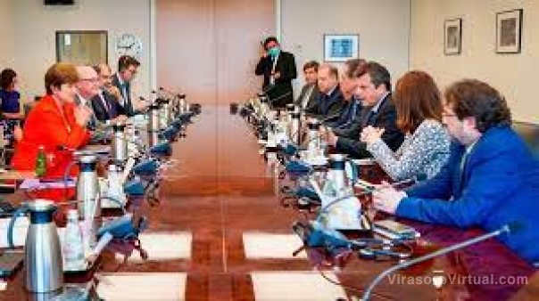 Vía libre para USD 3900 millones del FMI que llegarán la semana próxima