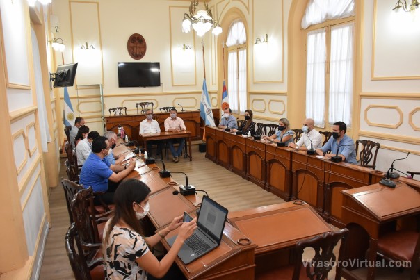 Tassano anunció un bono de fin de año de $ 10.000 para municipales