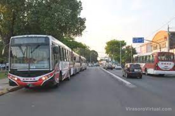 No hay acuerdo y la UTA amenaza con un paro de colectivos por 48 horas