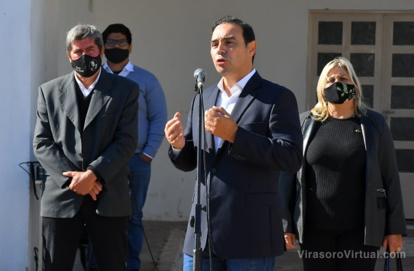 Con entrega de moderno equipamiento, Valdés inauguró ampliaciones en el Hospital de Saladas