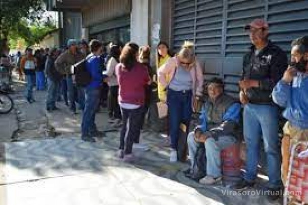 Solo 50 correntinos fueron habilitados para el Refuerzo Alimentario de $45.000
