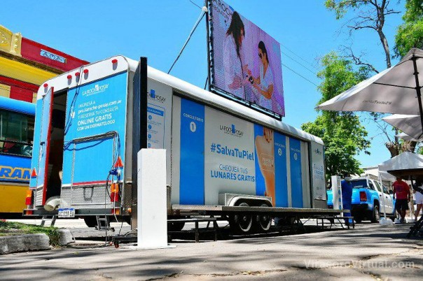 Comenzaron los testeos dermatológicos gratuitos en la plaza La Cruz