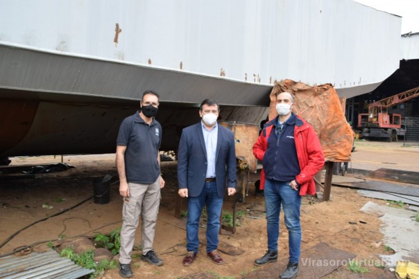 Trabajadores correntinos de la industria fluvial se forman para ser soldadores calificados
