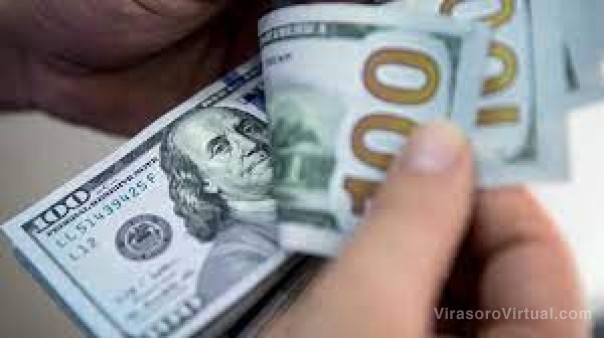 El dólar blue cayó $7 en la semana y tocó su menor valor en un mes