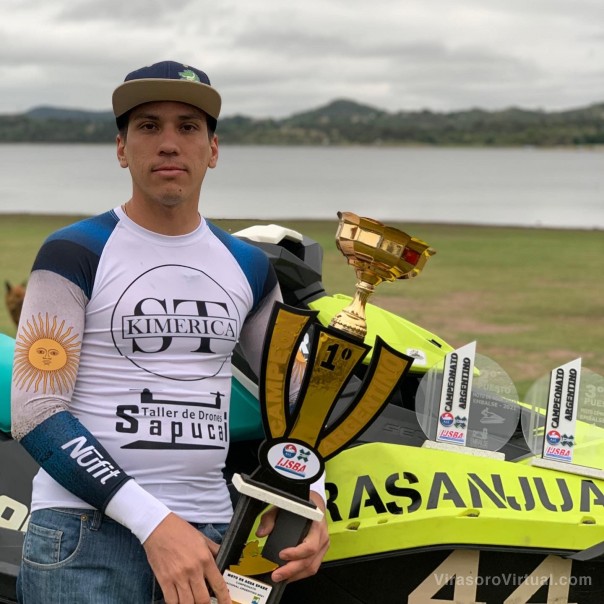 El virasoreño Julito Sosa Díaz se consagró campeón nacional 2021 de motos de agua