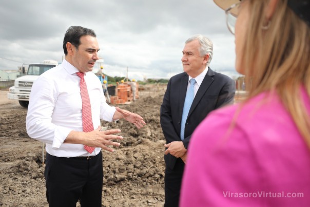El Gobernador Valdés recorrió con su par Morales “Caá Cannabis” y obras de salud
